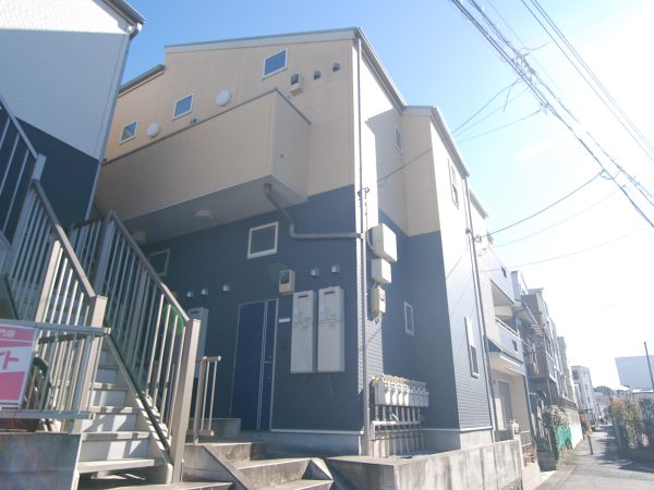 ウィンガーデン川和町B棟